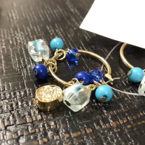 NWT Polished Gold Tone Pierced Hoop Earrings With Crystals & Blue Beads! - Picture 4 of 4